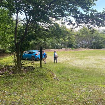 茂垣峠駐車場に下山してきました
