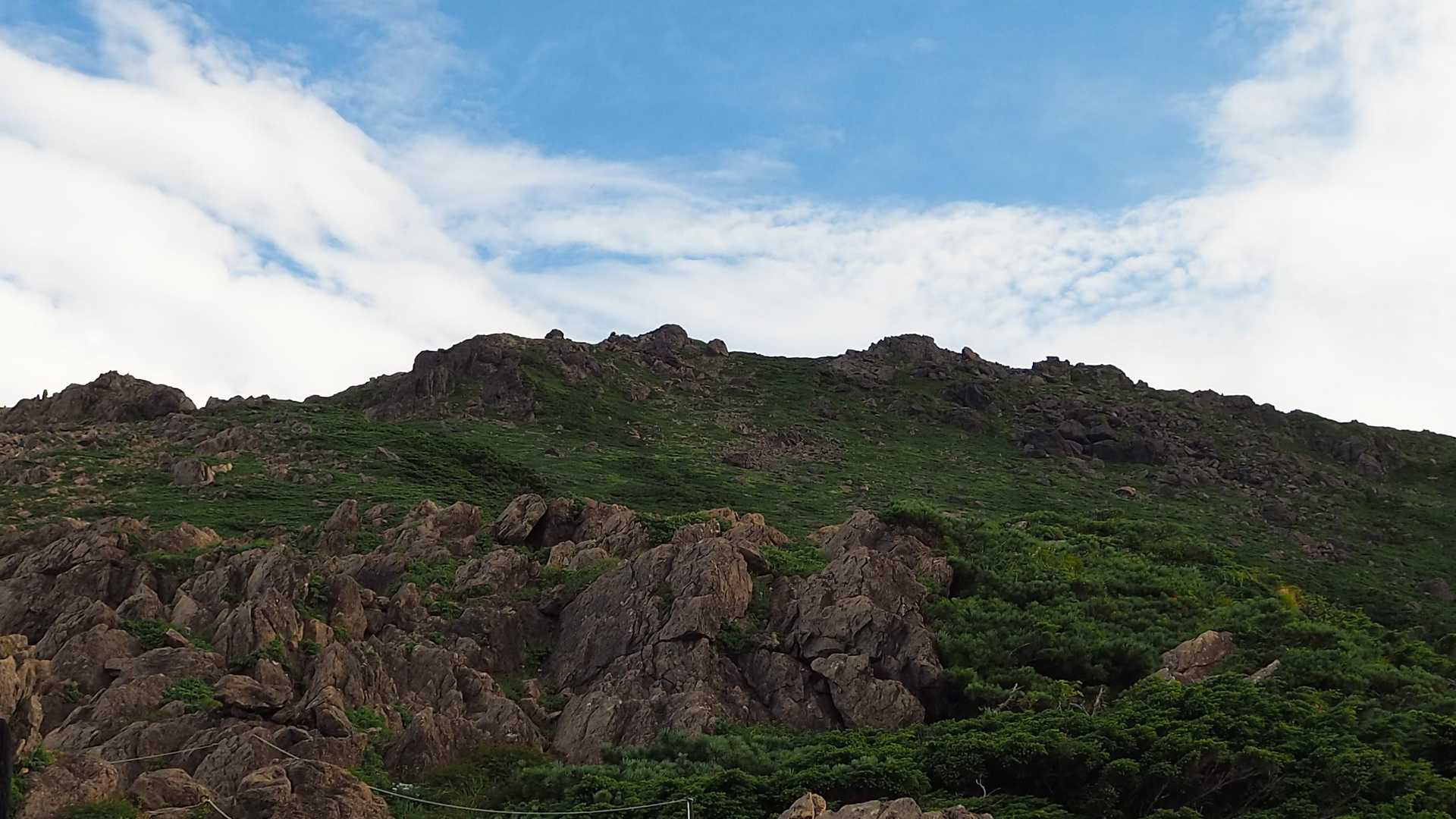 山頂が見えはじめ