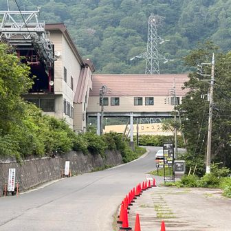 駐車場がロープウェイの前だと思ったら反対やった！！