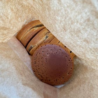 出店で小倉商事の大判焼き　
黒あんが一番！定番の味ですね