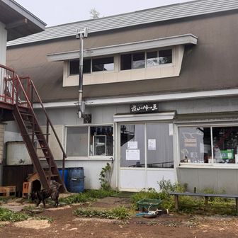 三ツ峠山荘