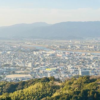 高良会館展望所から脊振山方面を眺め...