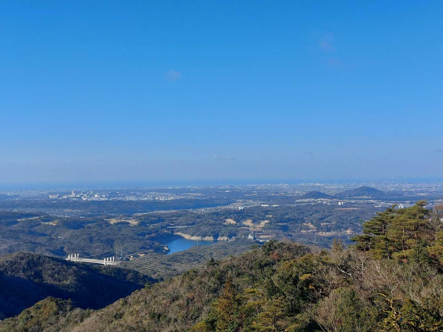 縦走路から、つくはら湖が見えました✨