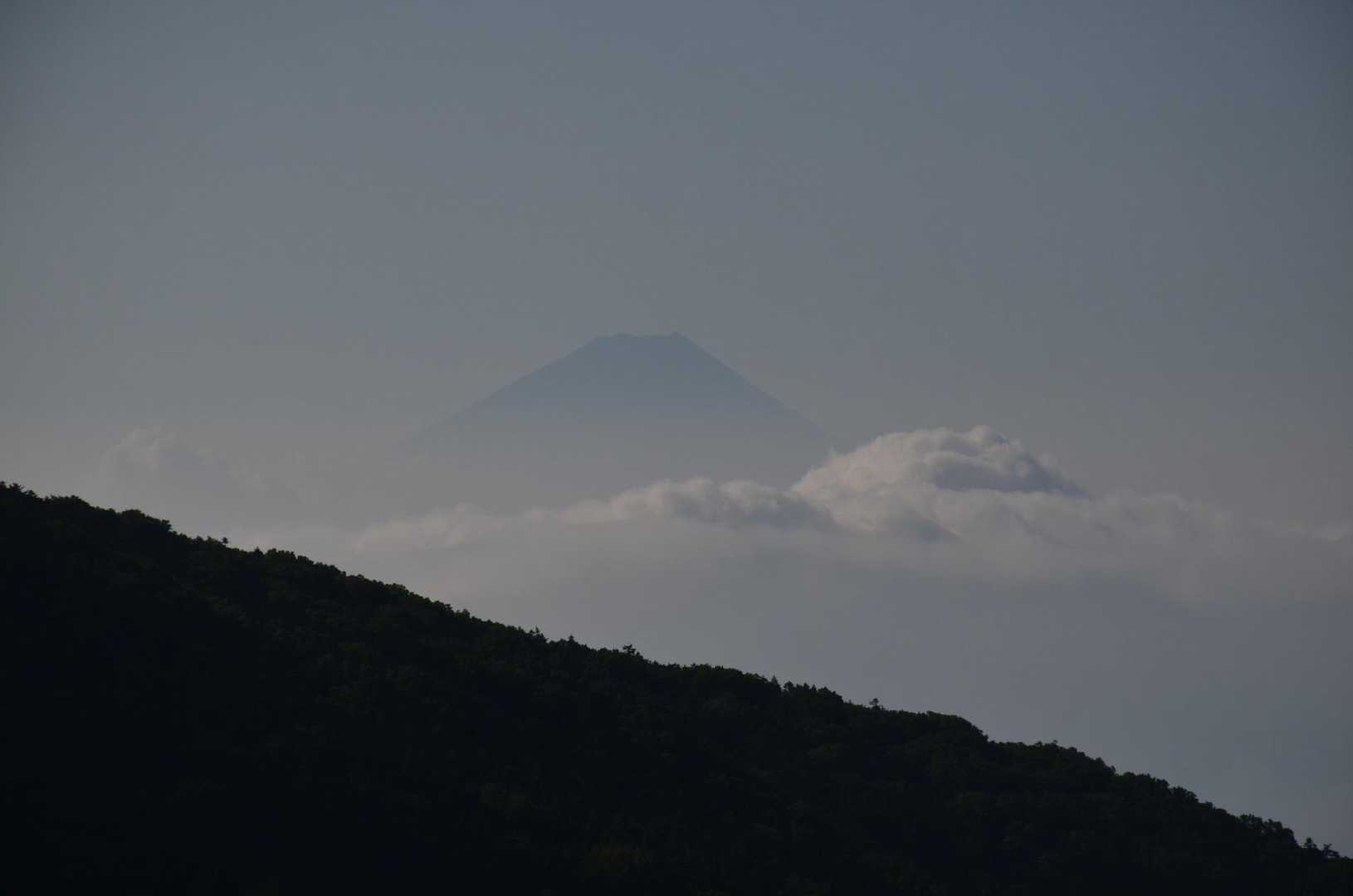 遠くにはぼんやり🗻