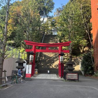 出世の石段を登って、くびき野100kmマラソンの完走などを祈願🙏石段を登ると愛宕神社(愛宕山山頂)

