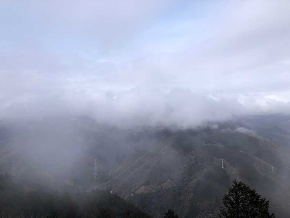 霊仙山、伊吹山はガス