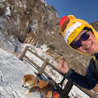 ヘルメット装着していざ入場