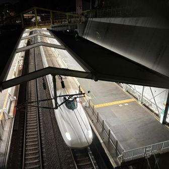 新神戸駅の上に出た
ここまで下山中も誰にも会わなかった