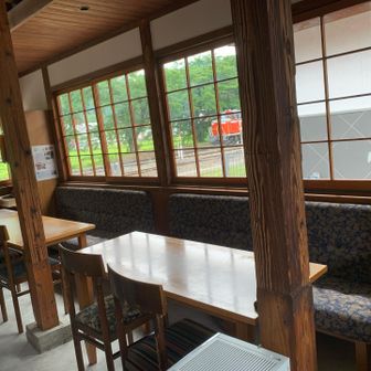 駅中の図書館