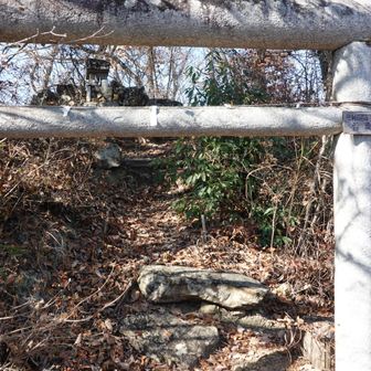 雷電山　新規ピークハント④
山頂に雷電神社あり