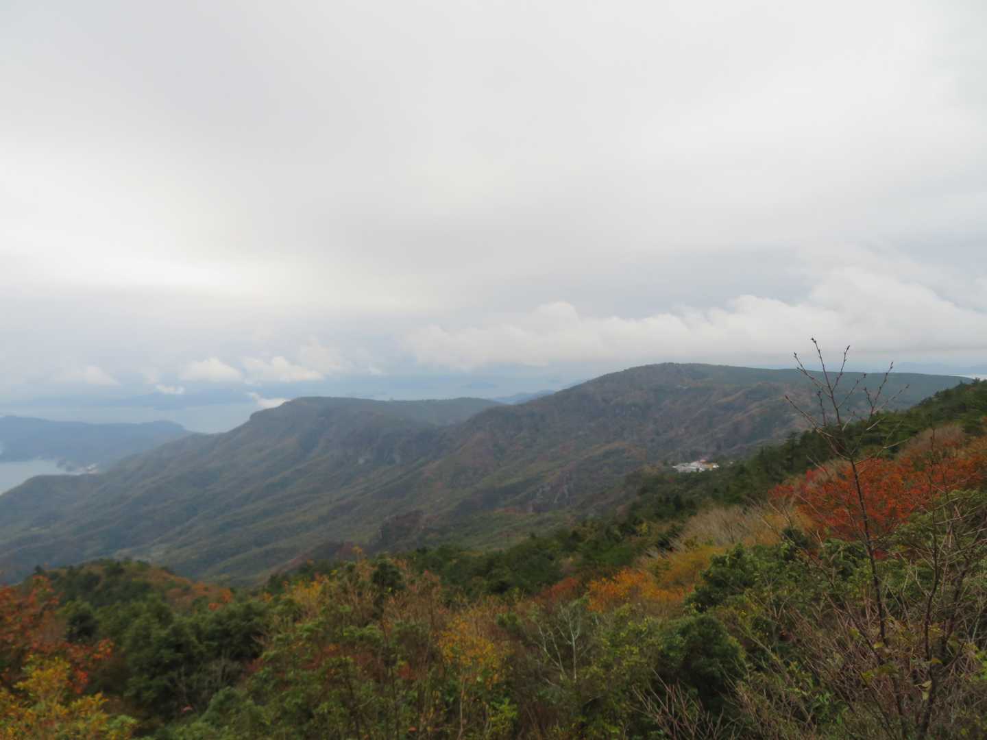 星ヶ城西峰から