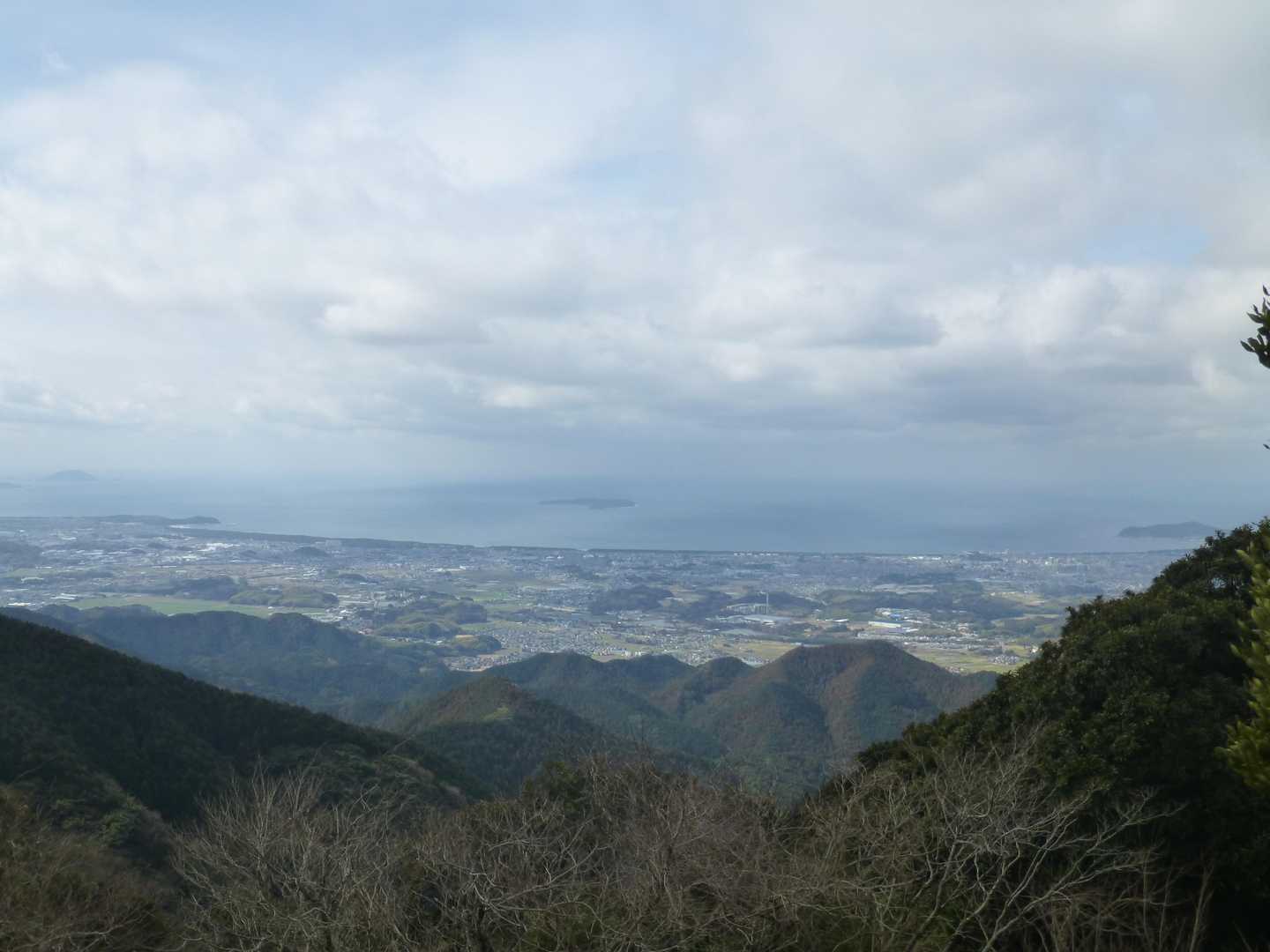 犬鳴山-猪野-椿峠-番兵跡-砥石山-薦野峠-西山-御別館岳 周回コースの写真