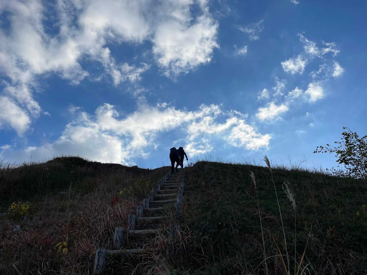 小文字山△とうちゃく
こんな寒いのに汗かきました💦
小文字山といえば振り返って見える景色がさいこう♪