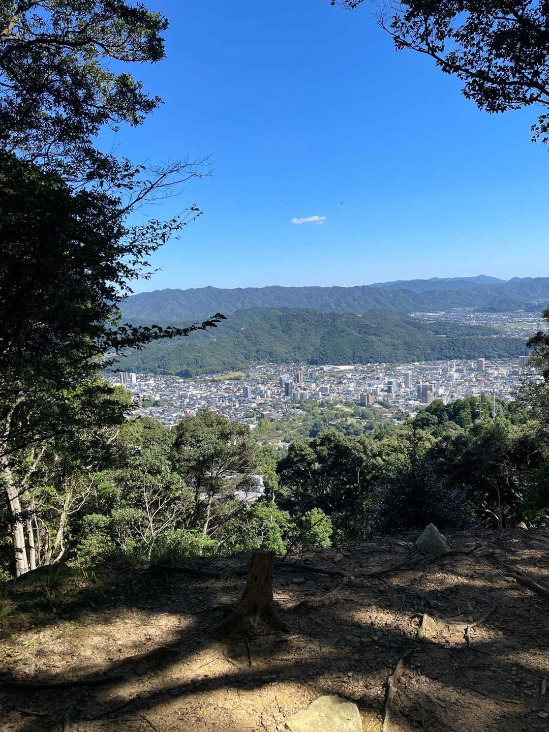 大蔵山-古城ヶ岳-五十鈴川の頭-高崎山-鴻ノ峰-鴻ノ峰登山 縦走コースの写真