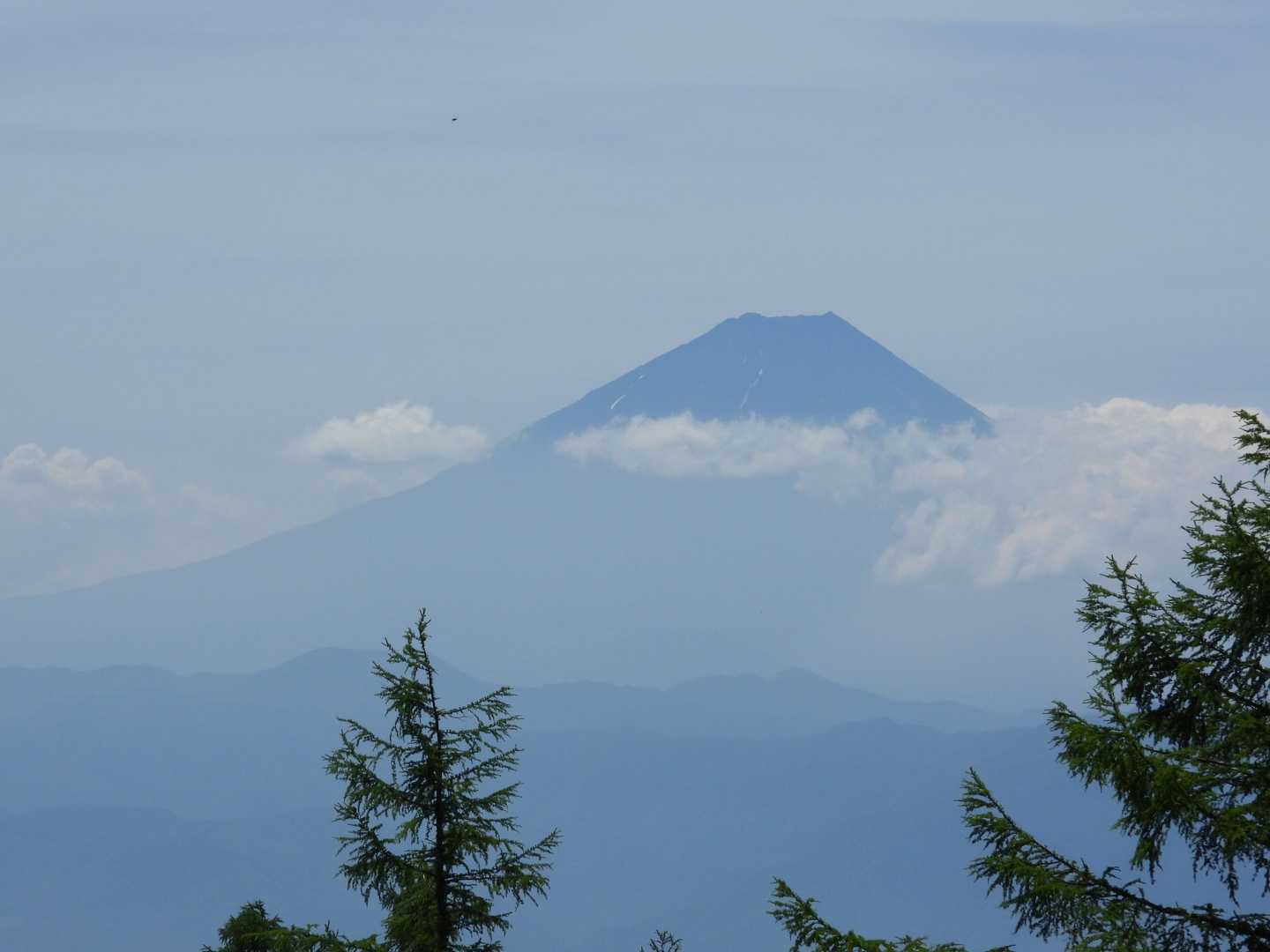 いたる登山道からこんなビューティフル✨️な富士山が見れます。