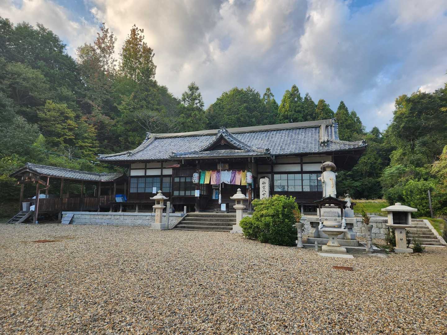 仁和寺八十八ヶ所ウォーク入口-成就山-御室八十八個所結願所 周回コースの写真