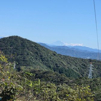 座談山から富士山と神石山