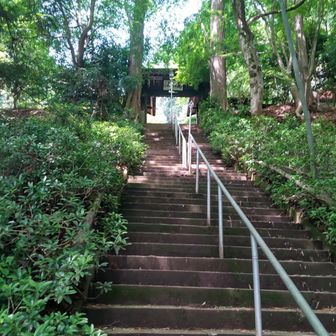 立派な神社