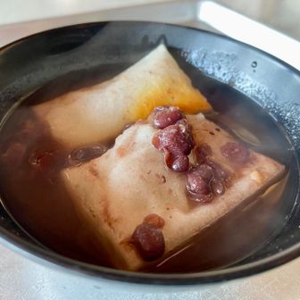 花立山荘でお昼ご飯🕛
お汁粉と。