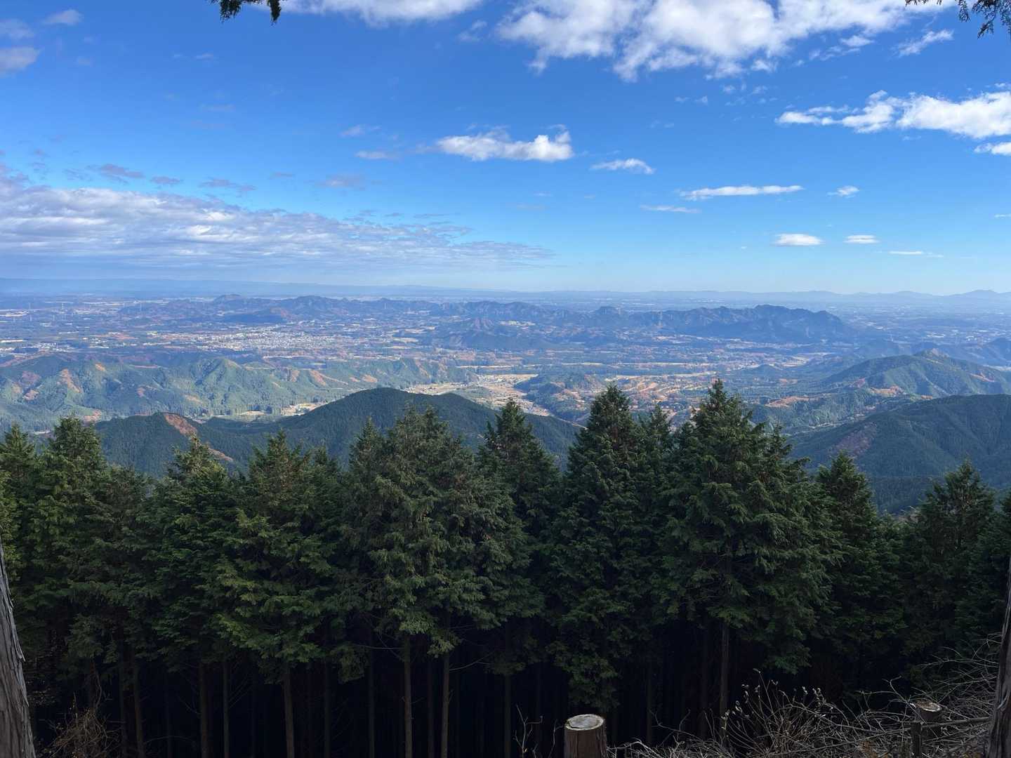 古賀志山方面は伐採されたのか展望が良い
