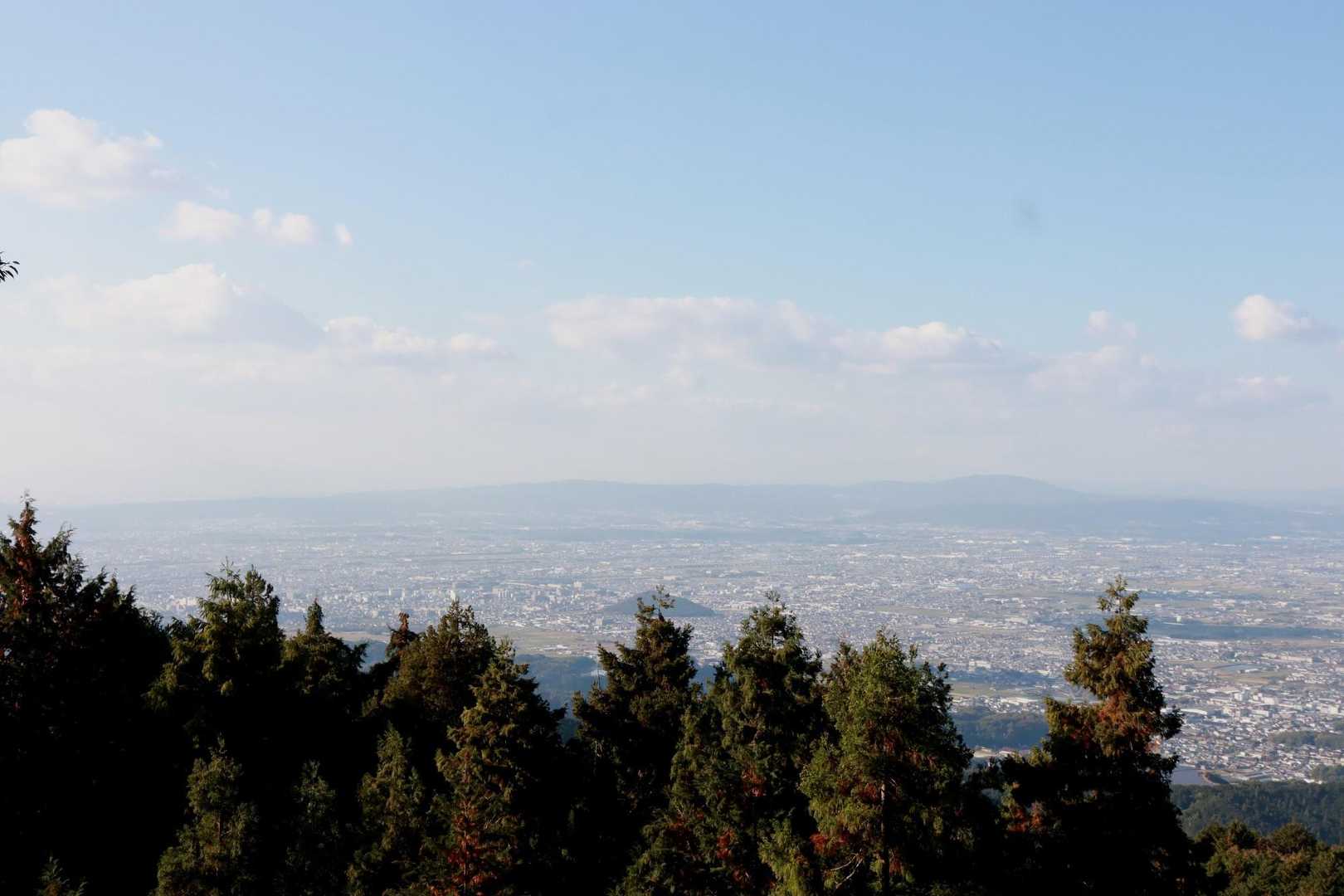 展望台からの眺め
二上山、耳成山など見えました