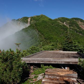 展望台からの横岳
あと標高差２００ｍ位
頑張ります！