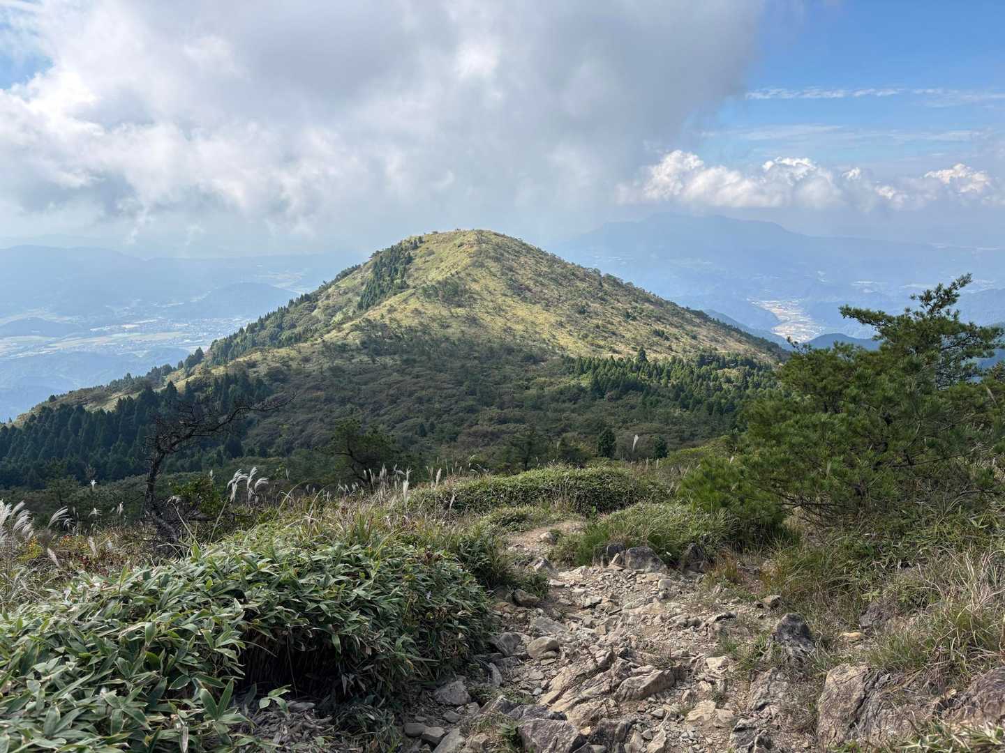 雨山へは途中まで