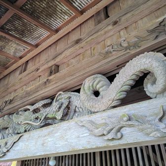 木彫りの龍