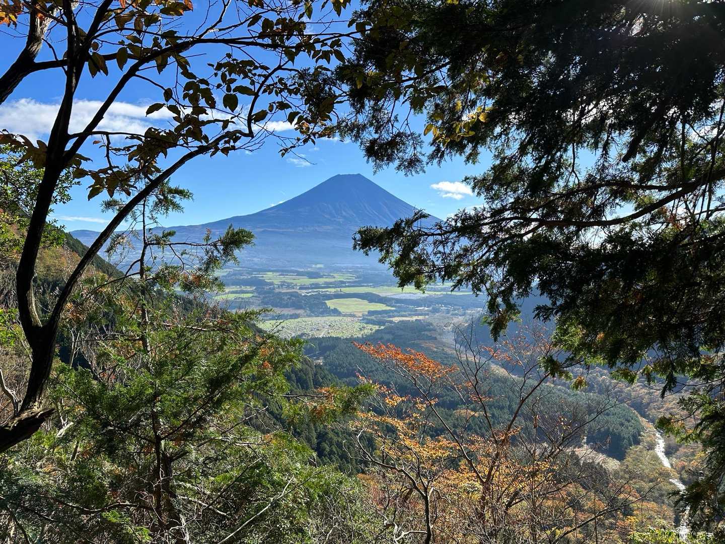 隙間から富士山🗻