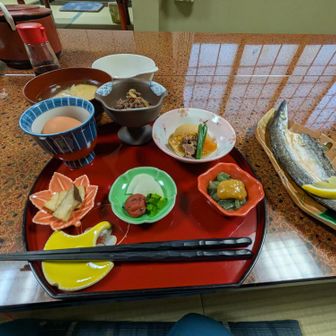 朝食もゆっくり食べて出発

宿泊費、13800円お酒込み