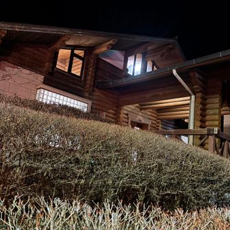 駐車場のところのトイレ
早朝でも使えます。