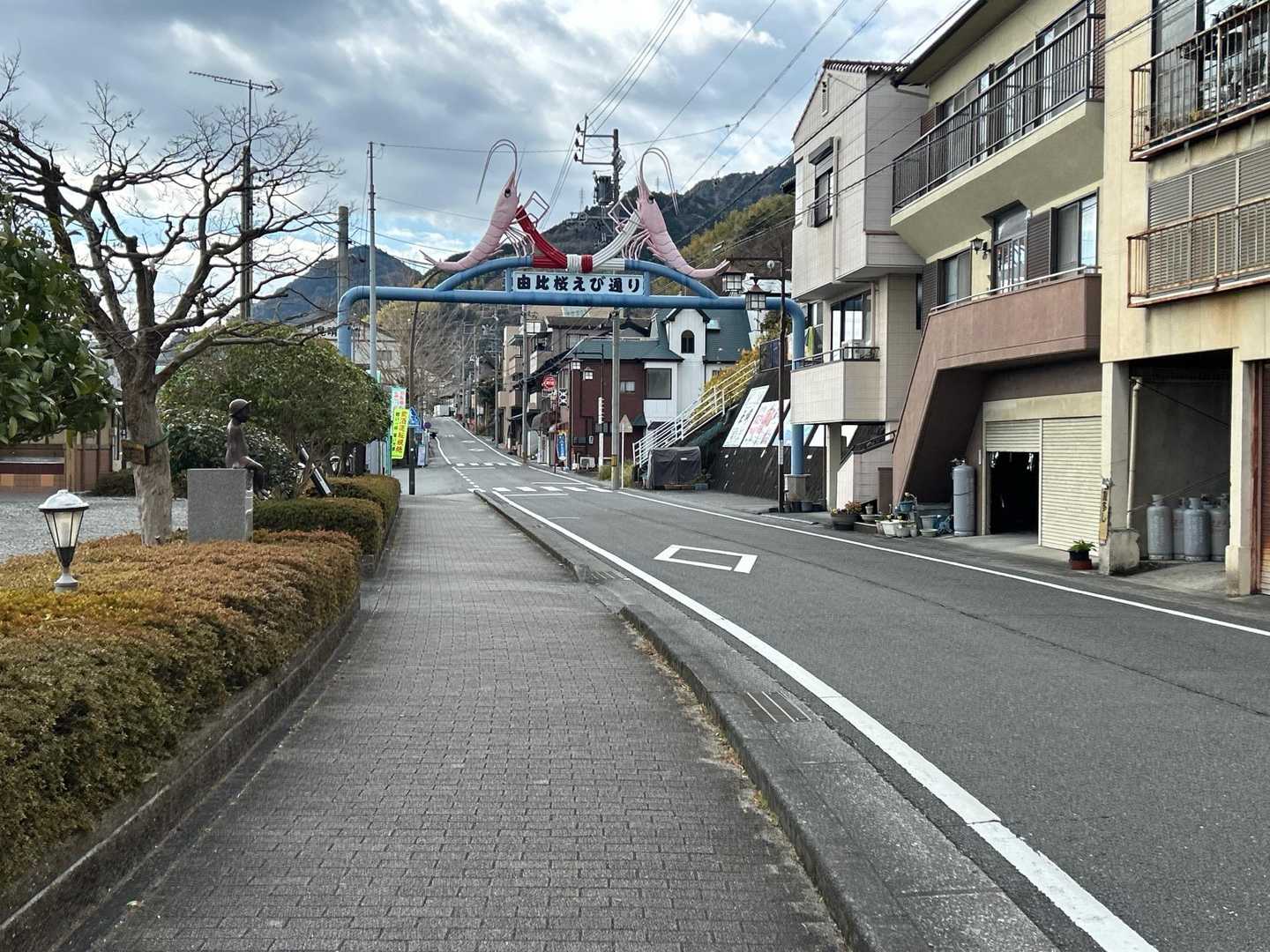 あと車中泊やキャンプ泊を試しでも実践してみるのは非常時の経験と考察にもなるので、ぶっつけ本番よりやって試して損はないと思いますよね。非日常に何が必要で何が要らないかも見えてくると思いますから😀

うふ♡登山を趣味にしたのって悪くないかもって考えるのは自己肯定感っていうよりは自画自賛ですかね😉