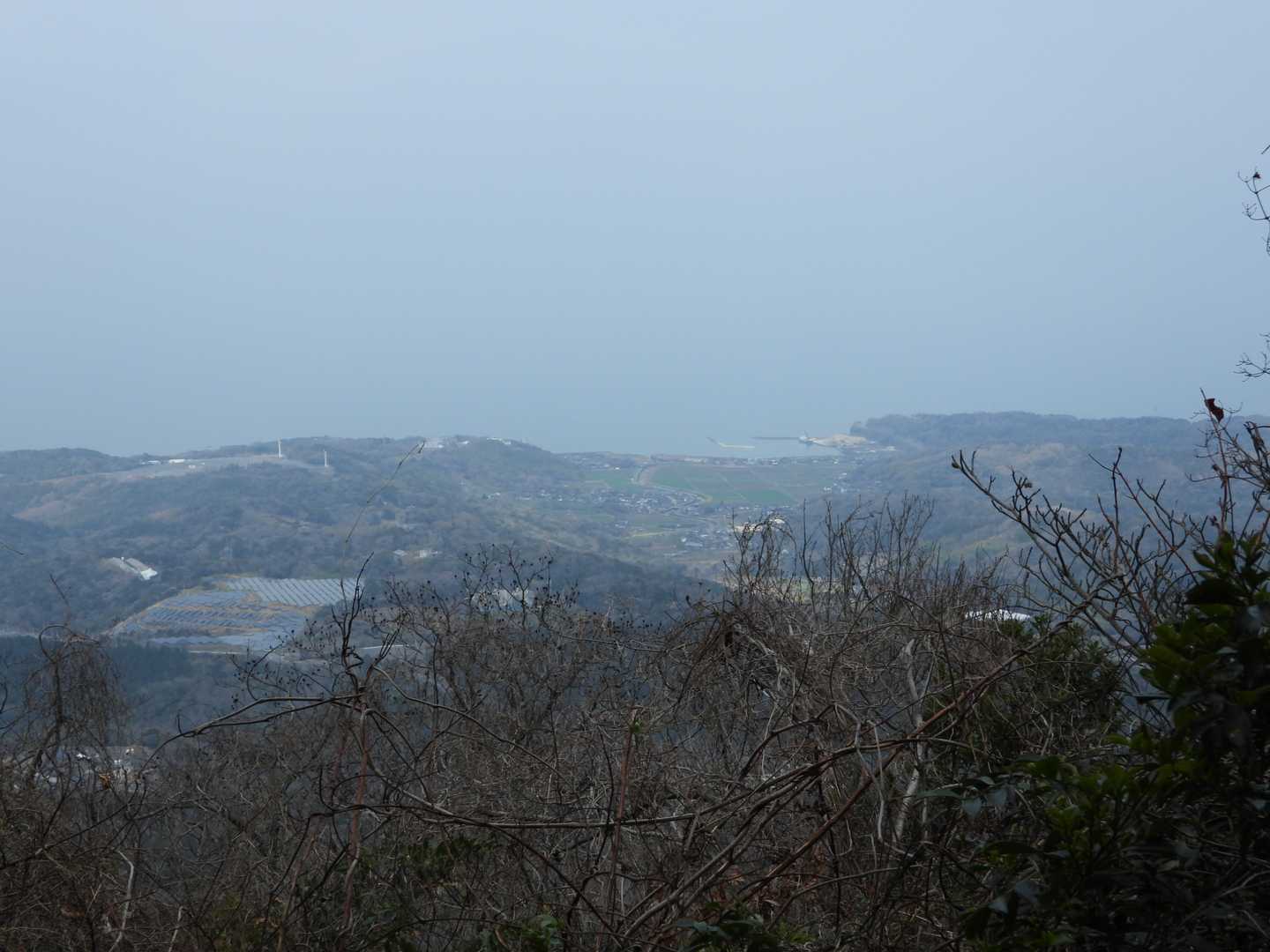 臼野港が見えた。