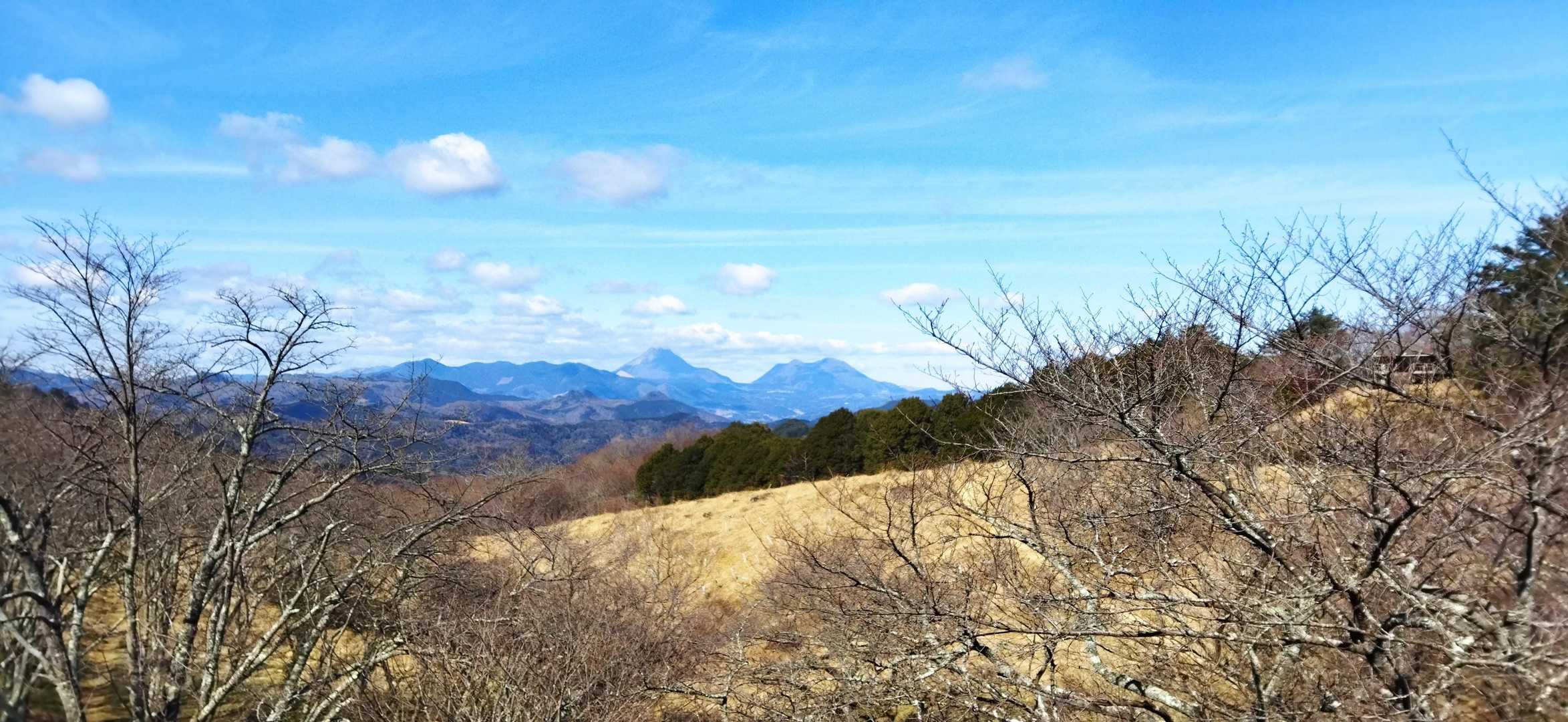 四辻峠-雨乞岳-烏帽子岳-鎧ヶ岳-日平山 周回コースの写真