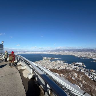展望台は昨夜と違ってガラガラ〜
