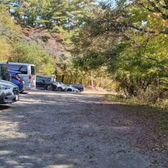 駐車場に到着しました。
お疲れ山。