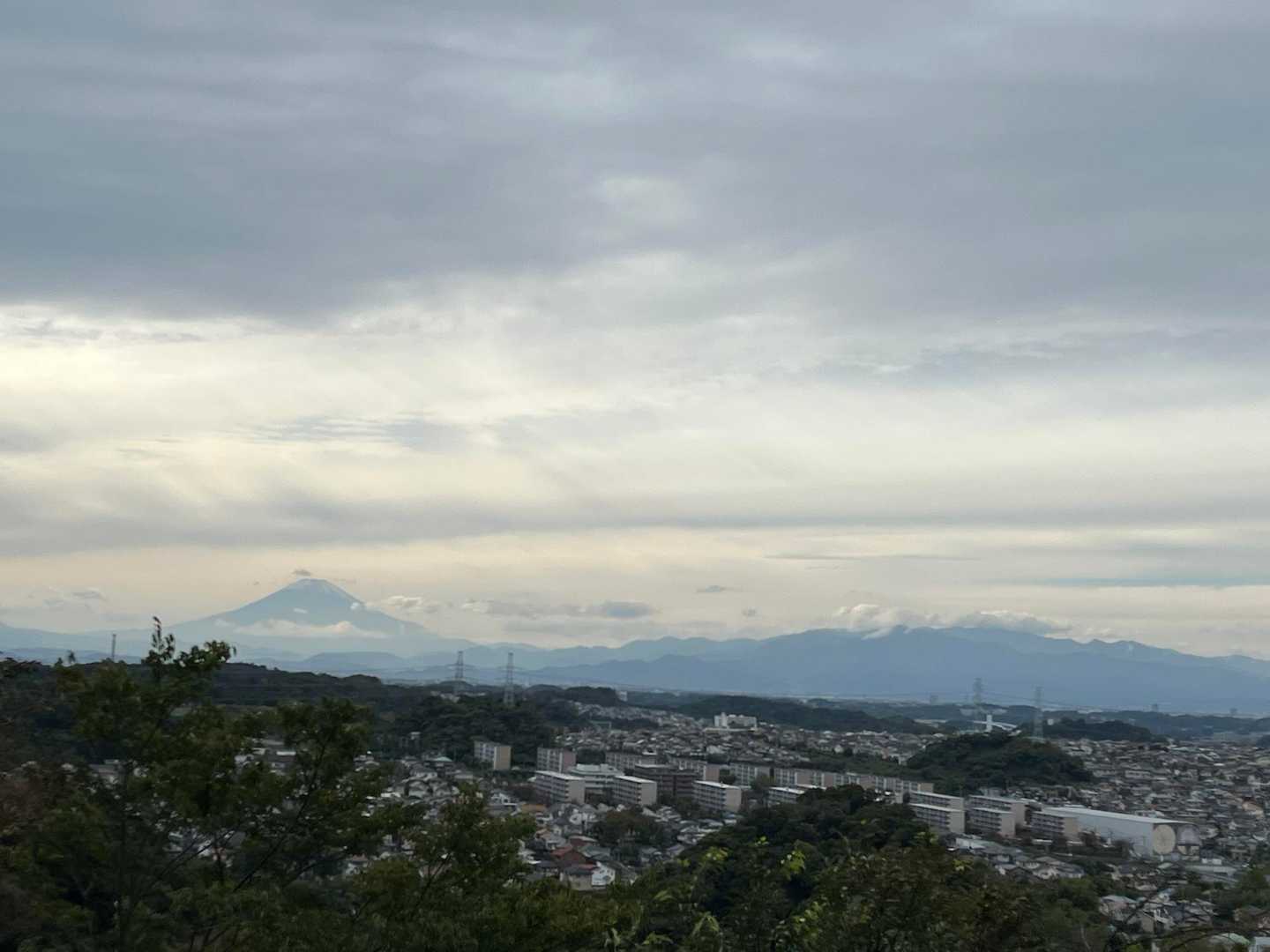丹沢も見えます。