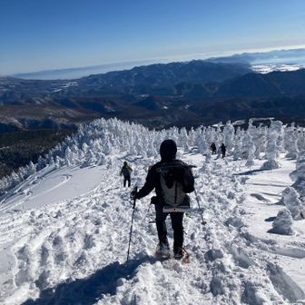 スノモンを堪能する間もなく、急いで戻ります