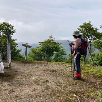 靜ヶ岳山頂　1088.6m