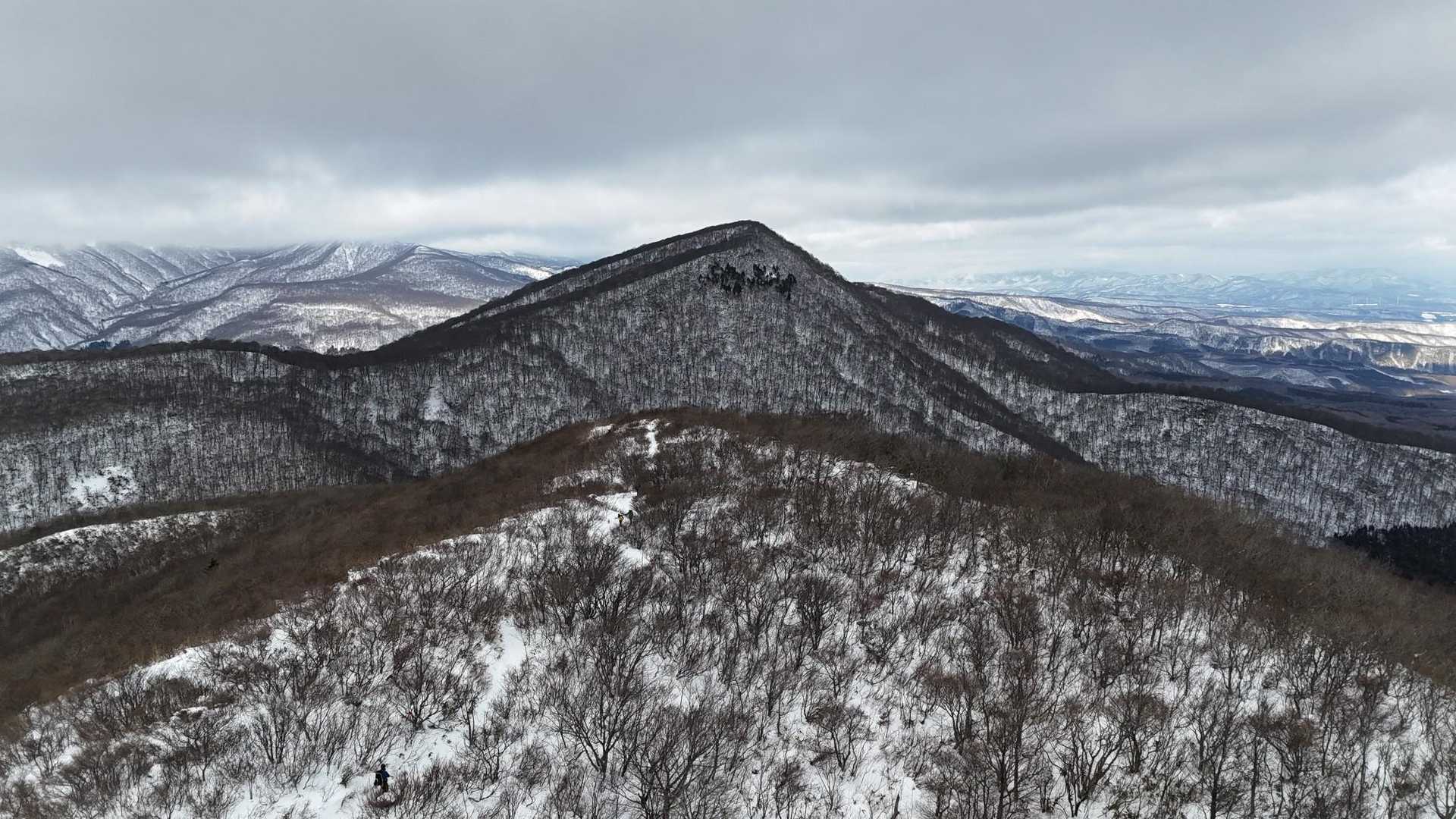 ここからは少し高い所から
泉ケ岳Pと北泉ケ岳