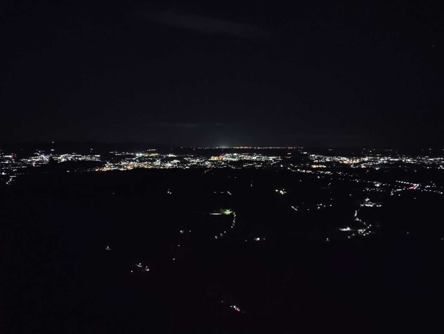 夜景です。1万ドルくらいかな