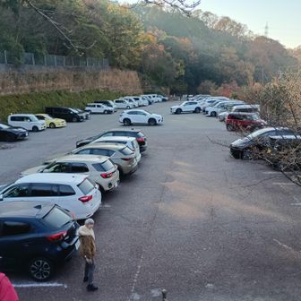 今朝地元の方々の登山道整備作業があったようです
本当に有難いです🅿️🈵