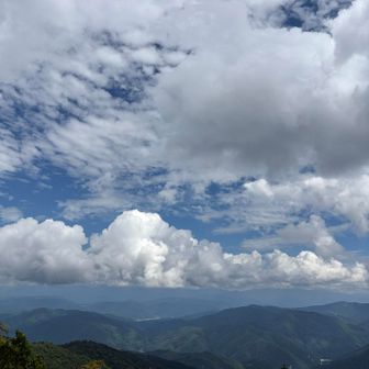 気持ち良き〜〜🙌
しかし…何度かここに来て絶景⛰️⛰️⛰️を見れたことがない😅💦