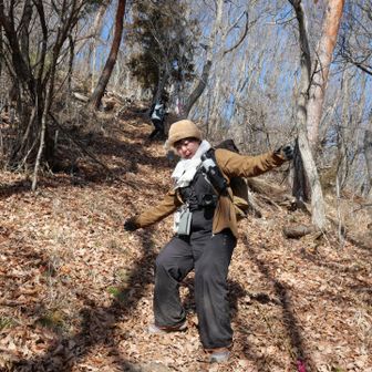 激降りありました。多分あの千葉の奴より行く分か甘い降り！ロープありました。助かるうー