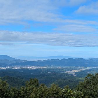 日田市の向こうには筑紫平野、背振〜九千部山まで見えました✨