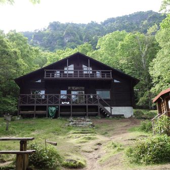 庚申山荘到着
同じ道を帰って来られた方たちと「疲れたねー」といたわりあう
