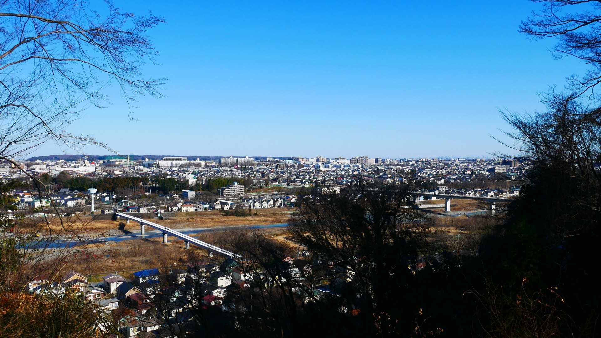 左の橋が渡ってきた羽村堰下橋