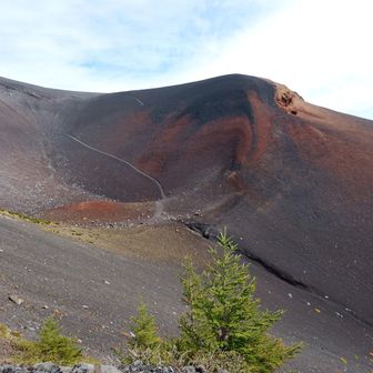 素晴らしい景色。宝永山ドーン、でも急にガス発生するので油断禁物💦