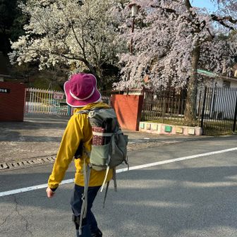 龍野公園の駐車場から出発。
動物園があるんや！