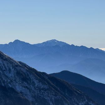 仙丈ヶ岳は春先の平日に行来ましょう。